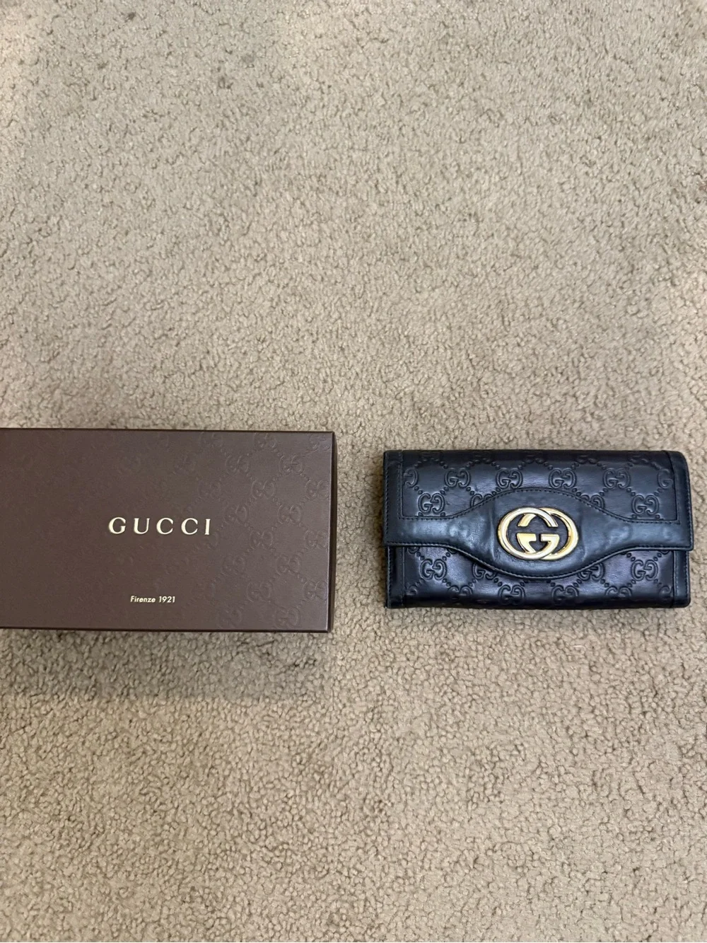 Gucci Black GG-Embossed Leather Card & Key Holder with Gold Double G